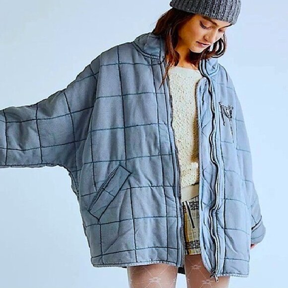Super Cute Free People Quilted Dolman Coat / Jacket Warm and Comfortable - Picture 6 of 7
